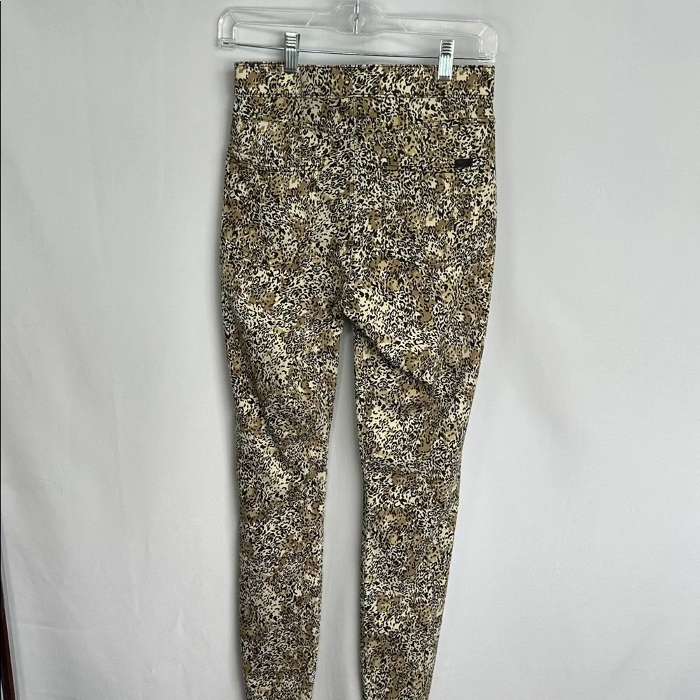 Hue Leopard Print Skinny Pants Leggings Size P/S (Small) Stretch - Picture 9 of 11